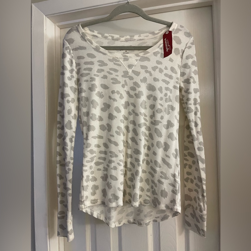 NEW Arizona Long Sleeve Thermal Animal Leopard Print Top